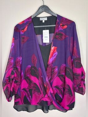 LAURA NWT Floral Surplice Blouse